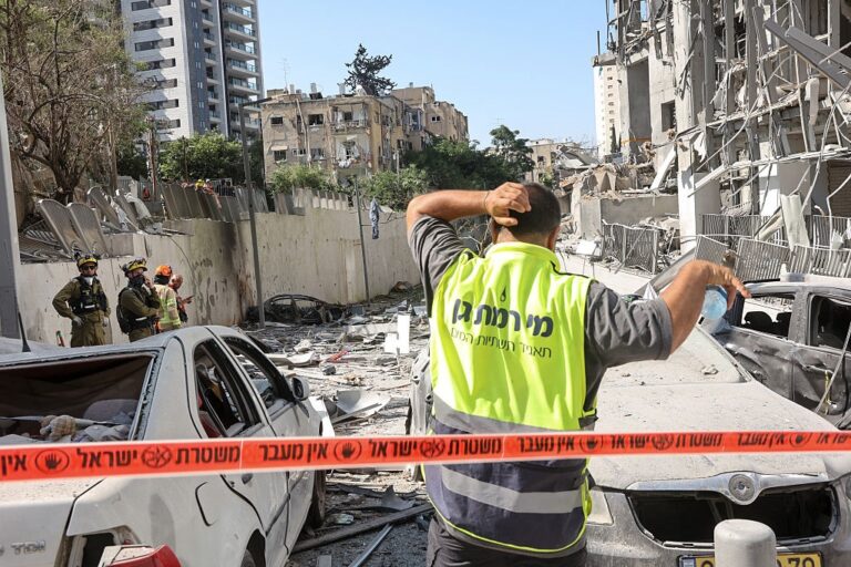 Фото для новини:Ізраїль підрахував, скільки ракет залишилося в Ірану та Хезболли
