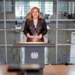 Фото для новини:Хакери зламили акаунт у Signal президентки Бундестагу - ЗМІ