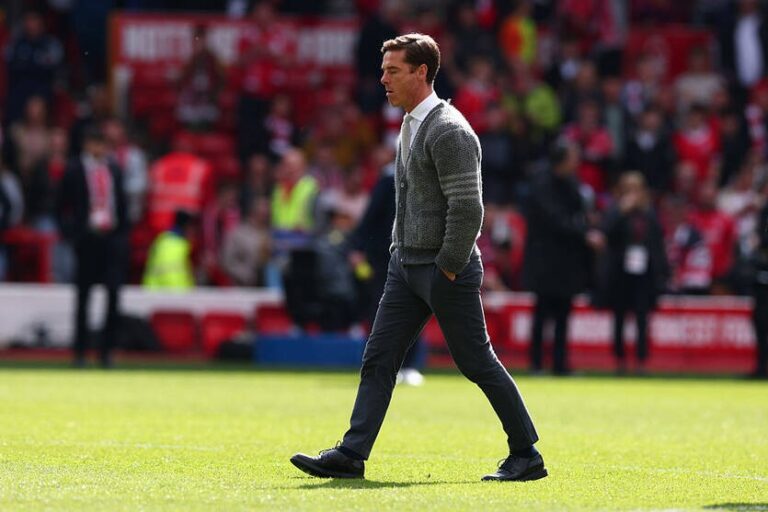 Фото для новини:Клуб АПЛ звільнив тренера після вильоту до Чемпіоншипу