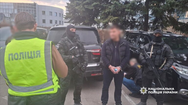 Фото для новини:Кримінальний авторитет організував схему "бронювання" ухилянтів