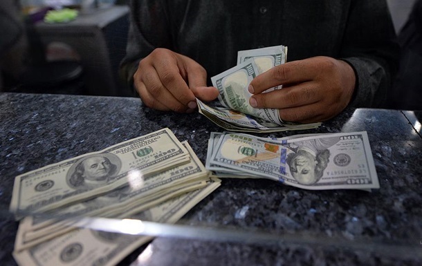 Фото для новини:Курси долара і євро сягнули психологічних рубежів