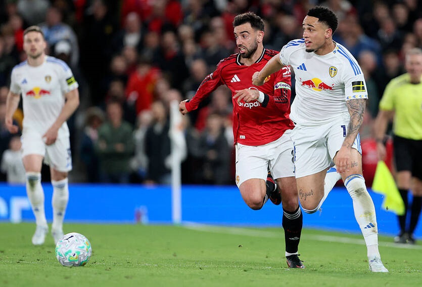 Фото для новини:Лідс сенсаційно обіграв Манчестер Юнайтед в гостях