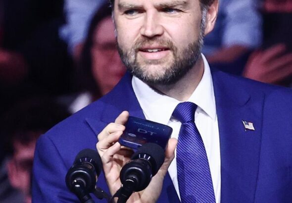 Фото для новини:"Люблю Віктора": Трамп телефоном підтримав Орбана