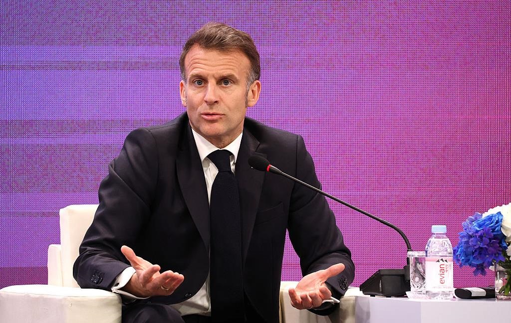 Фото для новини:Макрон закликав світ об&rsquo;єднатися проти гегемонії США