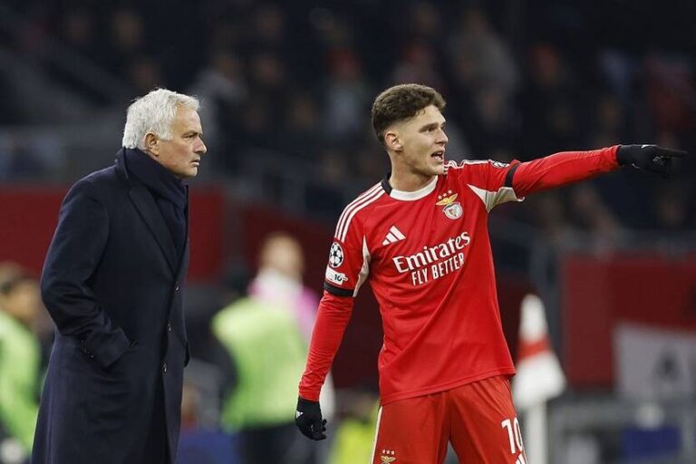 Фото для новини:Моурінью пояснив, чому Судаков не зіграв проти Спортінга