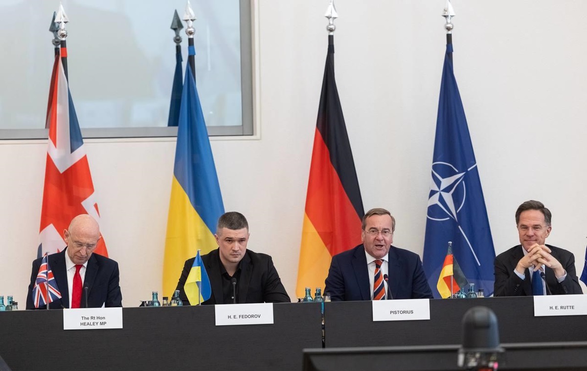 Фото для новини:На Рамштайні озвучили дані про рекордні втрати РФ