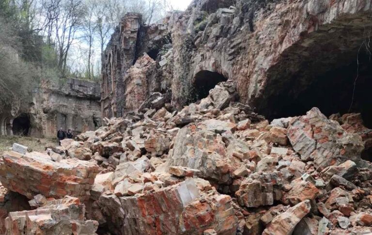 Фото для новини:На Рівненщині обвалилася частина Тараканівського форту