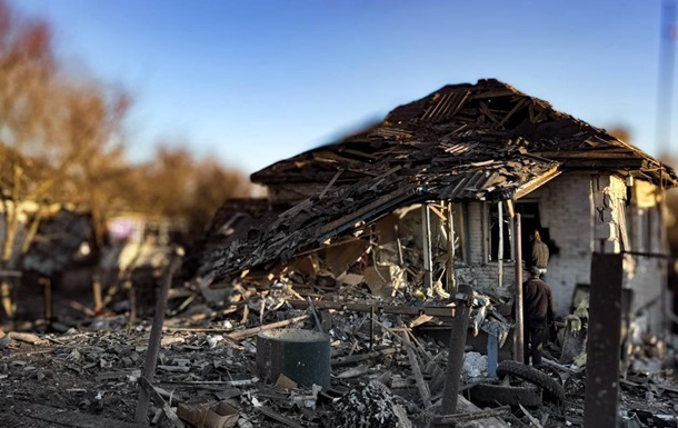 Фото для новини:На Сумщині росіяни атакували будинок дроном: є жертва