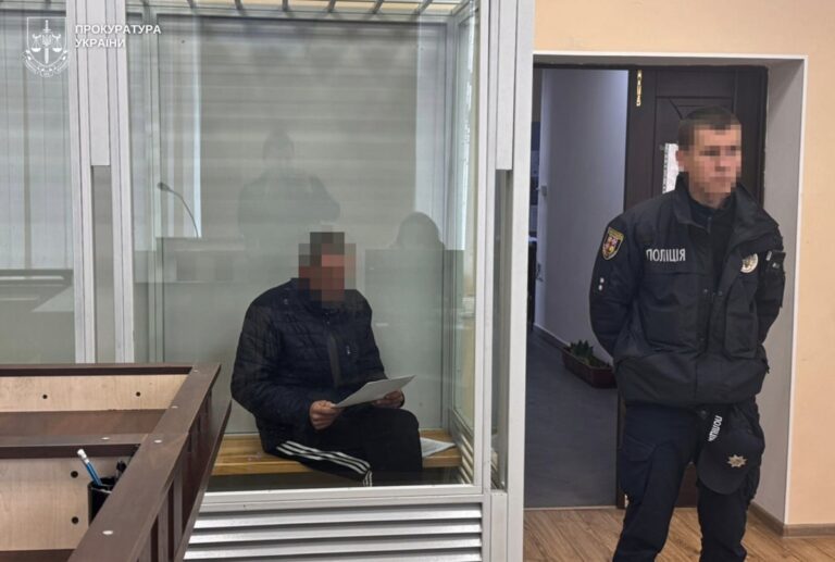 Фото для новини:На Вінниччині вітчим систематично ґвалтував малолітню падчерку