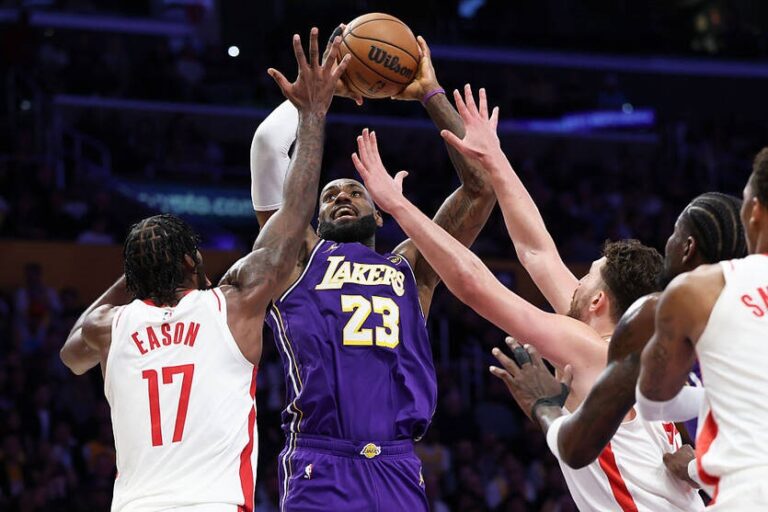 Фото для новини:НБА: Х'юстон вдруге здолав Лейкерс