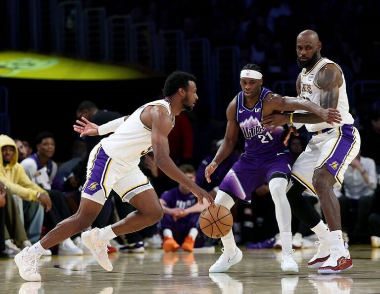 Фото для новини:НБА: Лейкерс тріумфують, Бруклін розчаровує