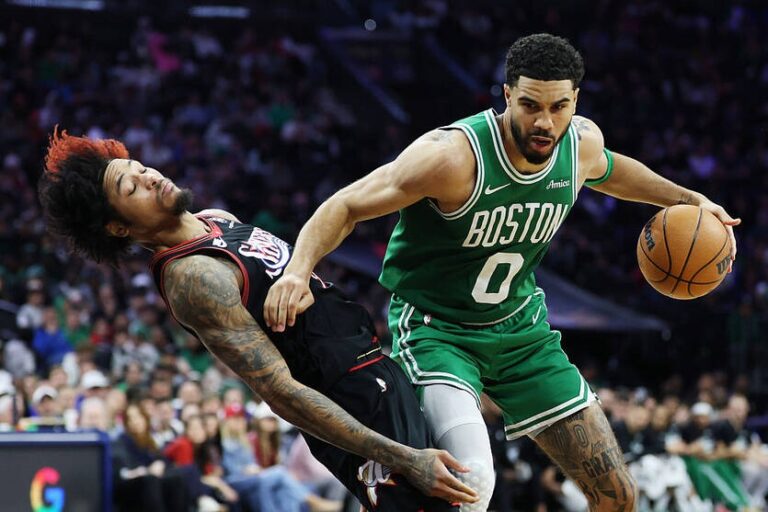 Фото для новини:НБА: Шульга допоміг Бостону розгромити Філадельфію