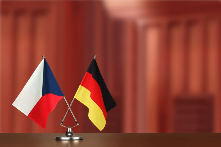 Фото для новини:Німеччина та Чехія викликали послів РФ через погрози