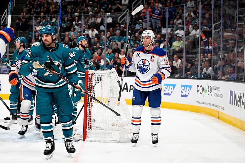 Фото для новини:НХЛ: розгром у Сан-Хосе та провал Торонто