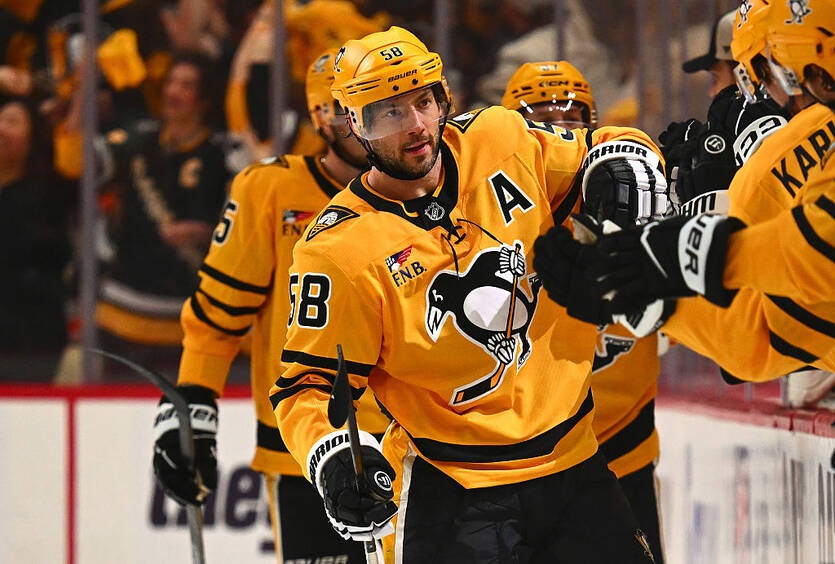 Фото для новини:НХЛ: Вегас вирвав перемогу, Філадельфія не встояла