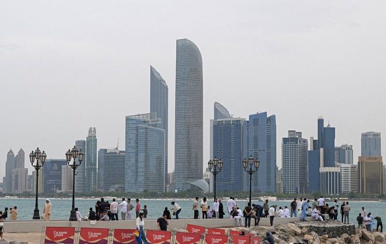 Фото для новини:ОАЕ допоможуть американцям з відкриттям Ормузької протоки силою - ЗМІ