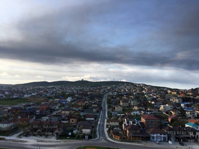 Фото для новини:Отруйна хмара з Туапсе дісталася до Анапи