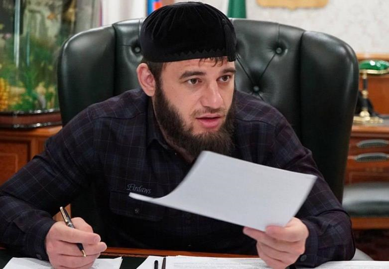 Фото для новини:Племінник та експомічник Кадирова збагатились за рахунок заводів Danone