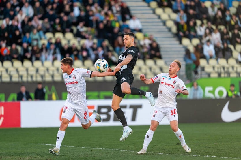 Фото для новини:Полісся дозволило Вересу забити і завершити матч унічию