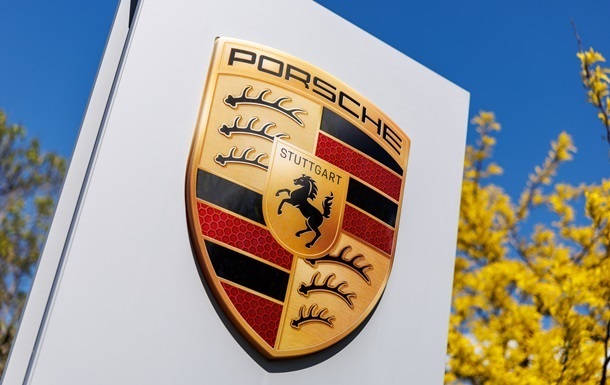 Фото для новини:Porsche продає частку в Bugatti Rimac після обвалу прибутків