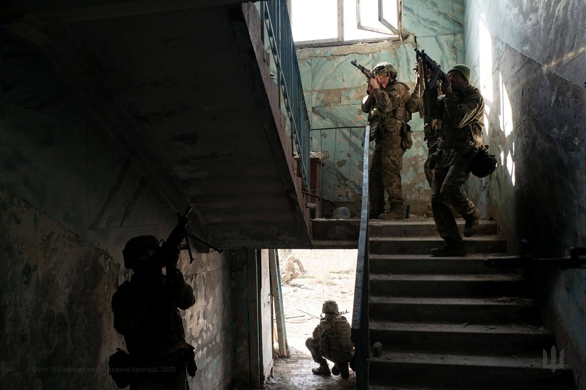 Фото для новини:РФ 50 разів атакувала позиції Сил оборони