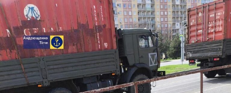 Фото для новини:Росія доставляє "таємничі" контейнери з Ростова до Бердянська - Андрющенко