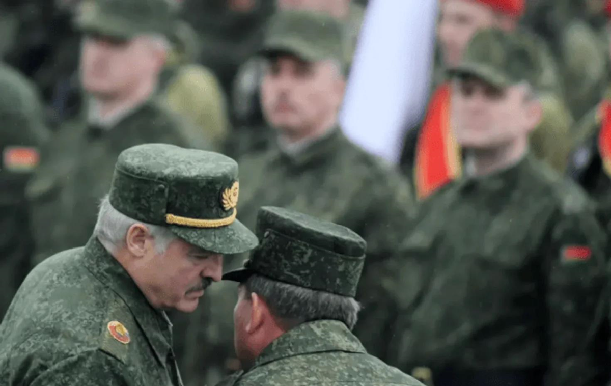 Фото для новини:Росія тягне Білорусь у війну: що означають останні заяви Зеленського