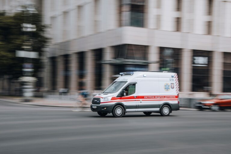 Фото для новини:Росіяни атакували дронами Херсонщину: є загибла та поранений