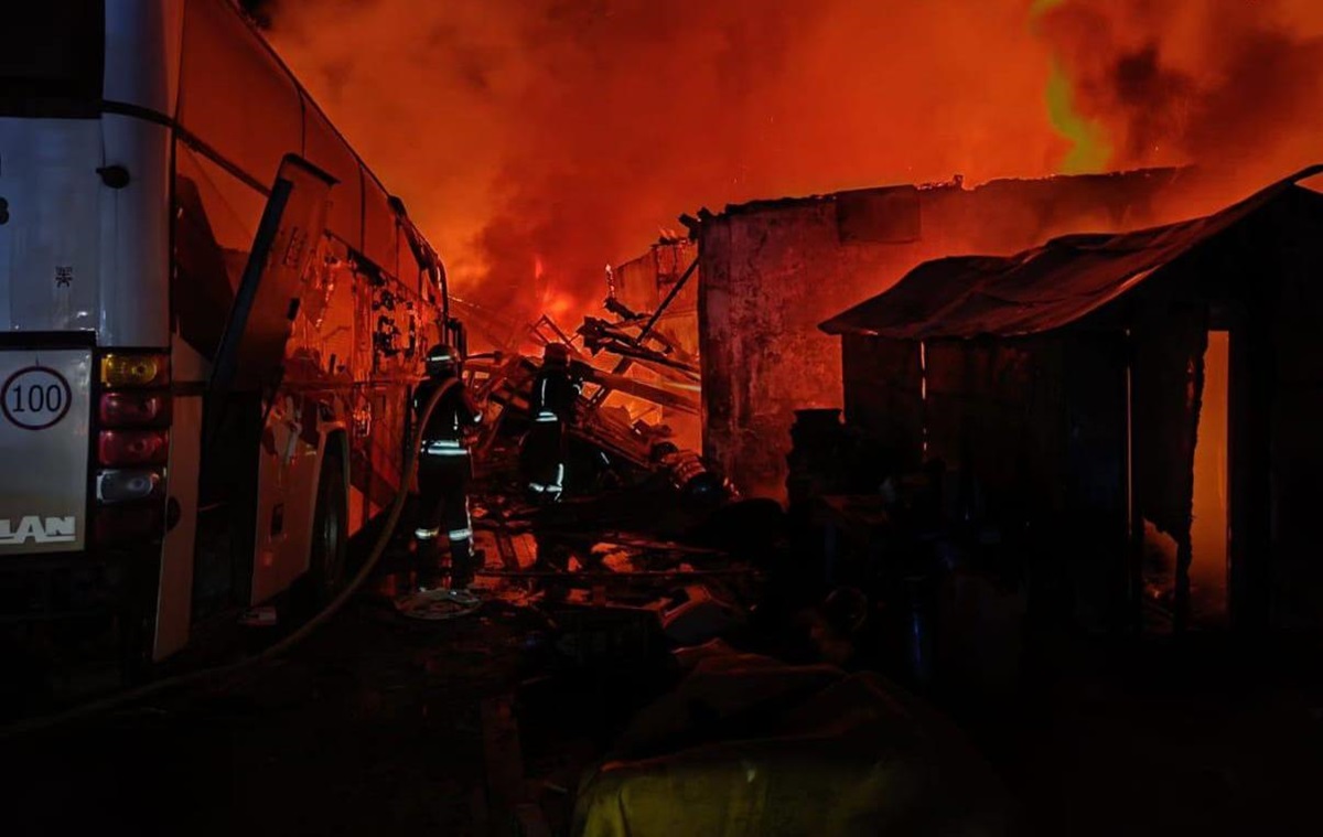 Фото для новини:Росіяни атакували порт в Ізмаїлі: пошкоджено судно