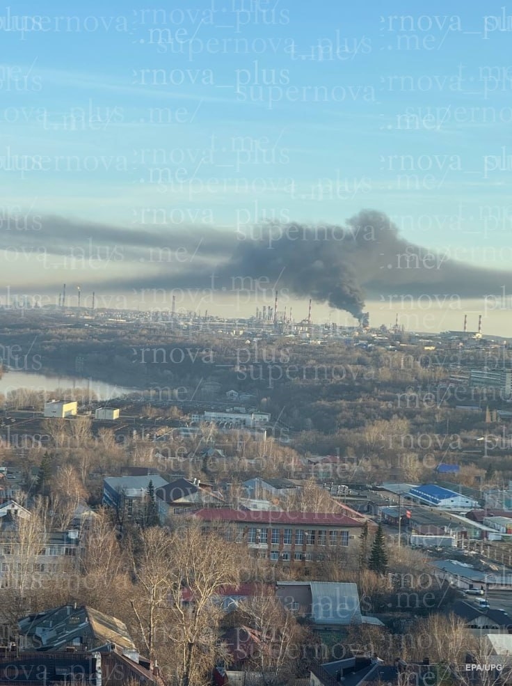 Фото для новини:Російську Уфу атакували БпЛА, знову горить НПЗ
