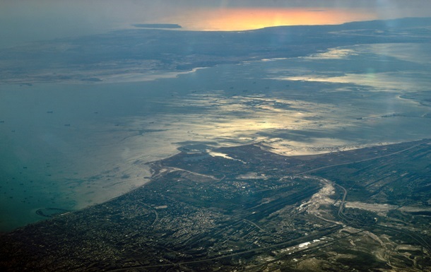 Фото для новини:Розвідка США зробила прогноз щодо розблокування Ормузької протоки