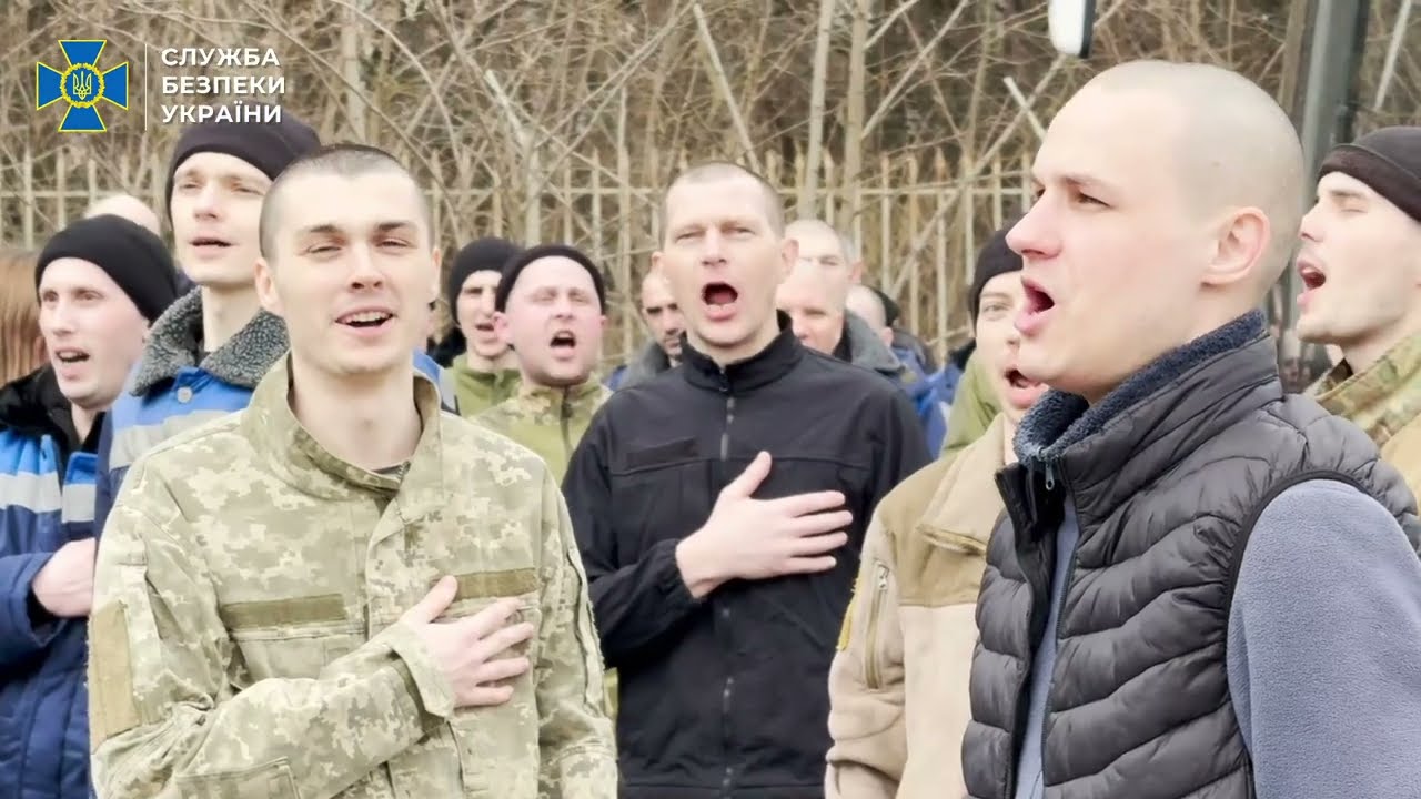 Фото для новини:СБУ показала ексклюзивне відео з обміну полонених 11 квітня