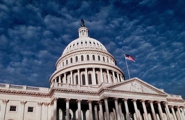 Фото для новини:Сенат США провалив чергову спробу обмежити Трампа щодо війни в Ірані