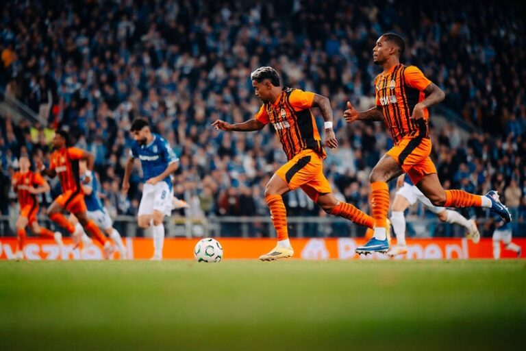 Фото для новини:Шахтар отримав штраф через рекламні порушення