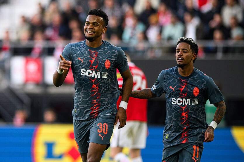 Фото для новини:Шахтар зіграв нічийний другий поєдинок з АЗ: 2:2