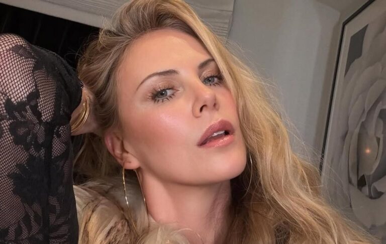 Фото для новини:Шарліз Терон пригадала фатальну ніч, коли її мати застрелила батька