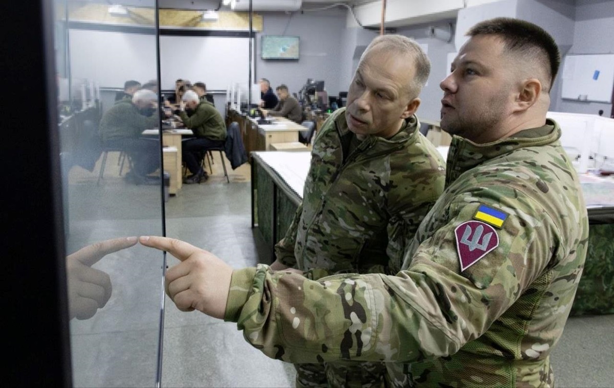 Фото для новини:Сирський вирішив посилити Покровський напрямок