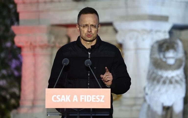 Фото для новини:Сійярто зник з публічного простору після поразки Орбана - ЗМІ