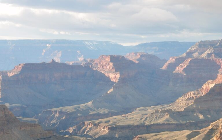 Фото для новини:Свята 1 травня 2026 року: іменини, традиції