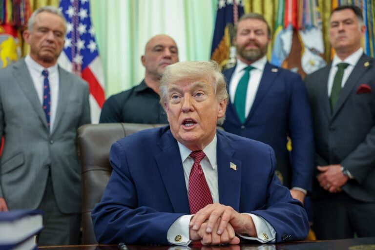 Фото для новини:Трамп відповів, чи застосує ядерну зброю проти Ірану