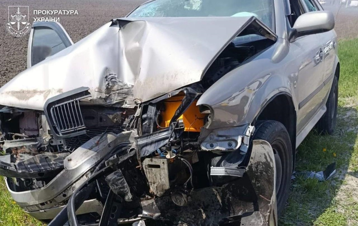 Фото для новини:У Дніпрі знайшли загиблих після удару балістики