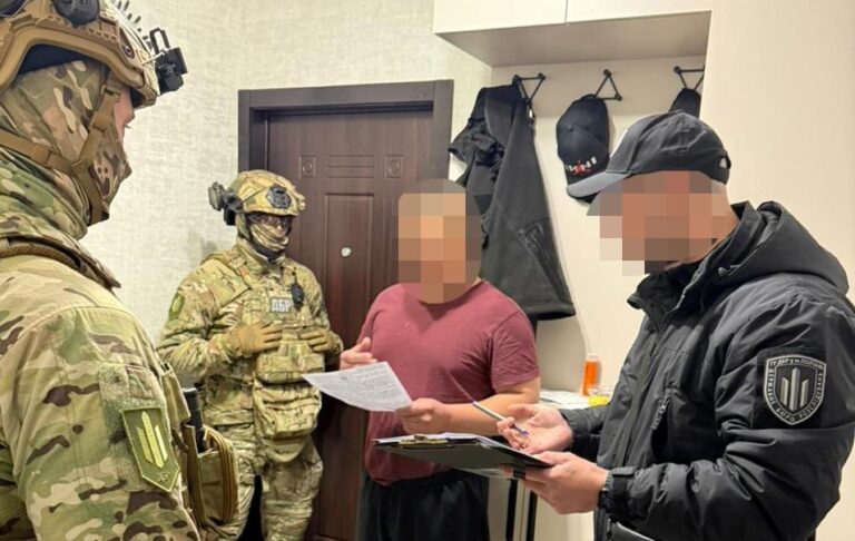 Фото для новини:У Харкові викрили наркоугруповання, яке "кришував" правоохоронець