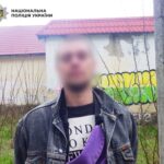 Фото для новини:У Києві чоловік з пістолетом погрожував перехожим