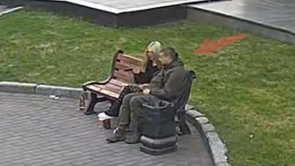 Фото для новини:У Луцьку дівчина вчинила хаотичну стрілянину