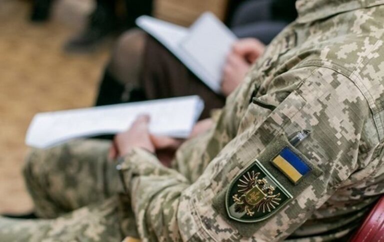 Фото для новини:У Луцьку підлітки напали на співробітників ТЦК