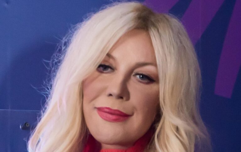 Фото для новини:У Мережі показали, як виглядає конфіскований маєток Таїсії Повалій