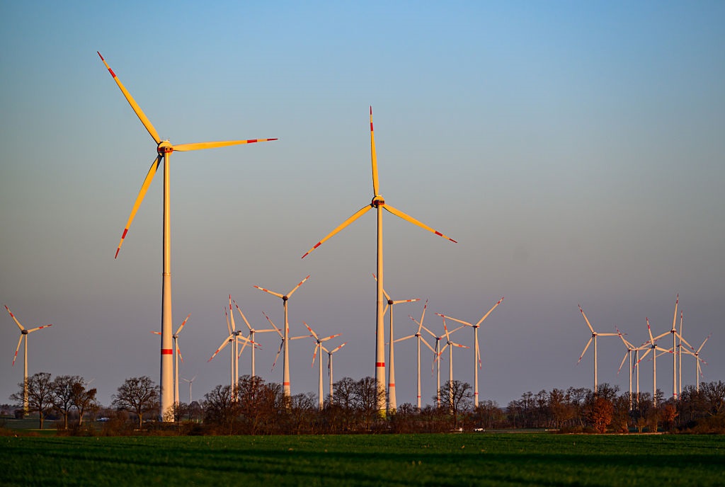 Фото для новини:У Німеччині ціни на електроенергію впали нижче нуля
