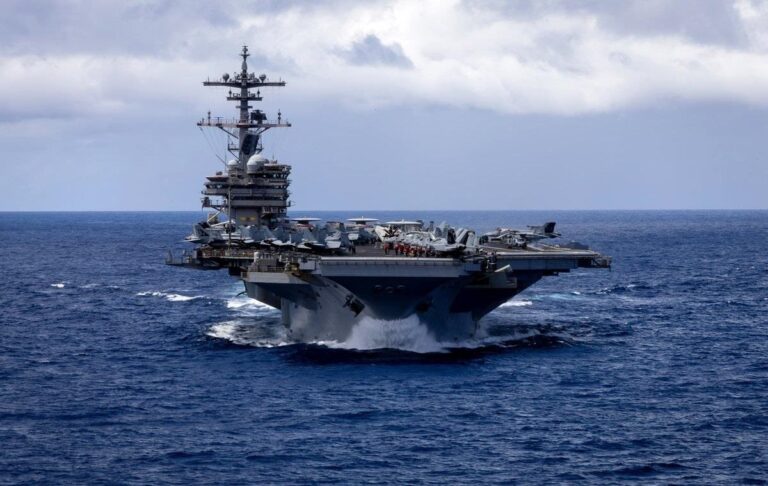 Фото для новини:У США 200 літаків на авіаносцях для атак по Ірану