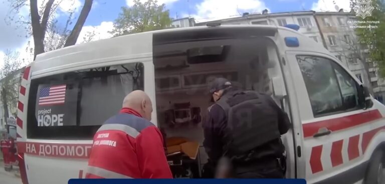 Фото для новини:У Запоріжжі від вибуху гранати у квартирі загинула жінка, двоє постраждали