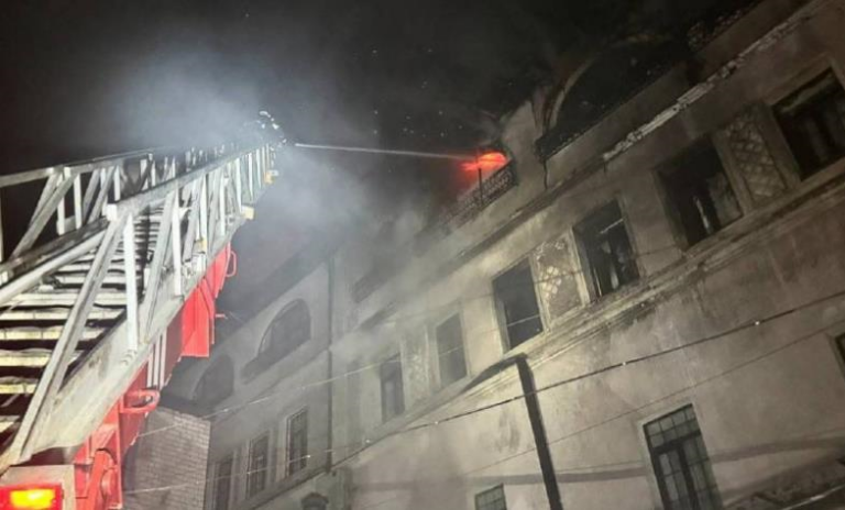 Фото для новини:Удари по Харкову: п&rsquo;ятеро постраждалих, серед них немовля